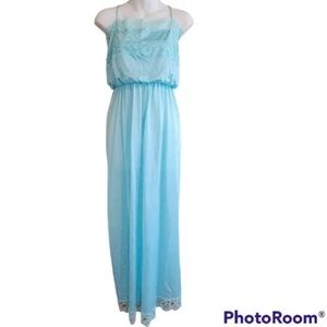 Vintage Women's Queens Way to Fashion Beautiful Nightgown/Slip Full Length Large